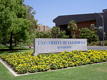 220px-UCR_University_Ave_entrance